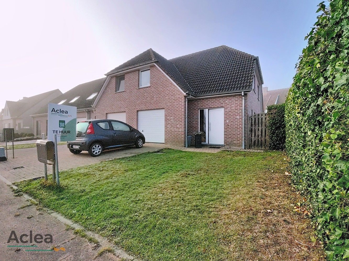 rustig gelegen halfopen woning foto 2