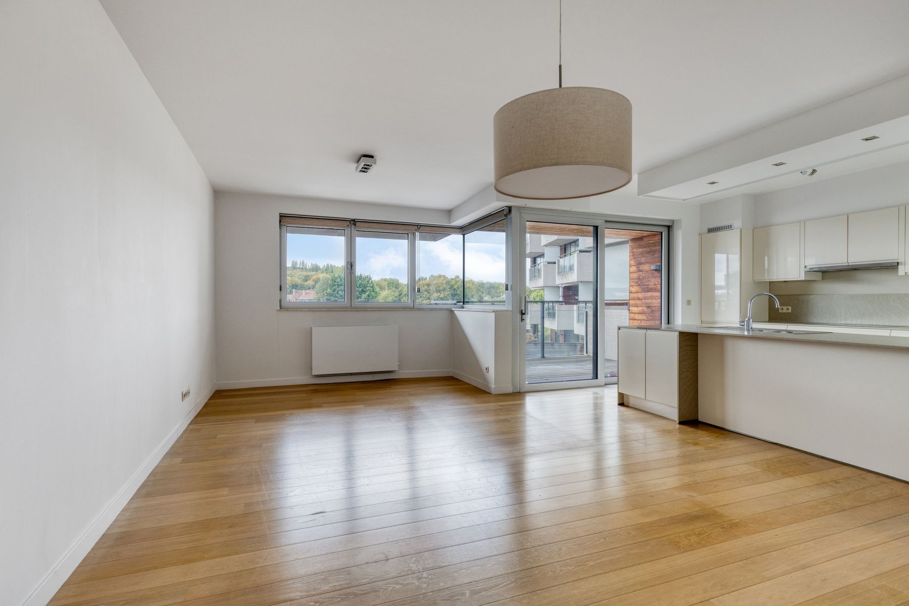 3 slaapkamer, 2 badkamer appartement met terras en parkings foto {{pictureIndex}}