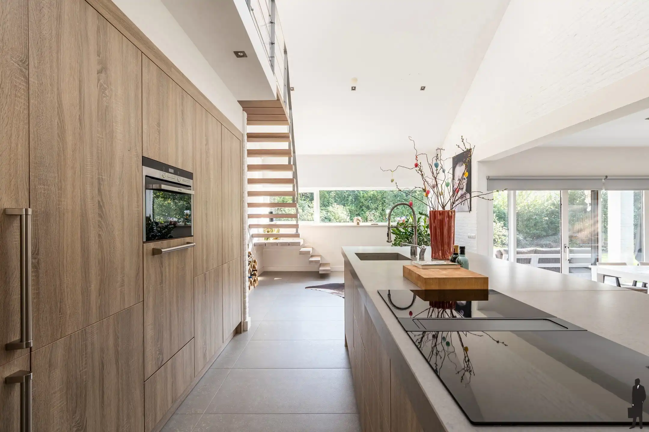 In de Meerse bergen treffen we op een ruim perceel van ca. 2.735m² deze knappe, lichtrijke villa foto 8