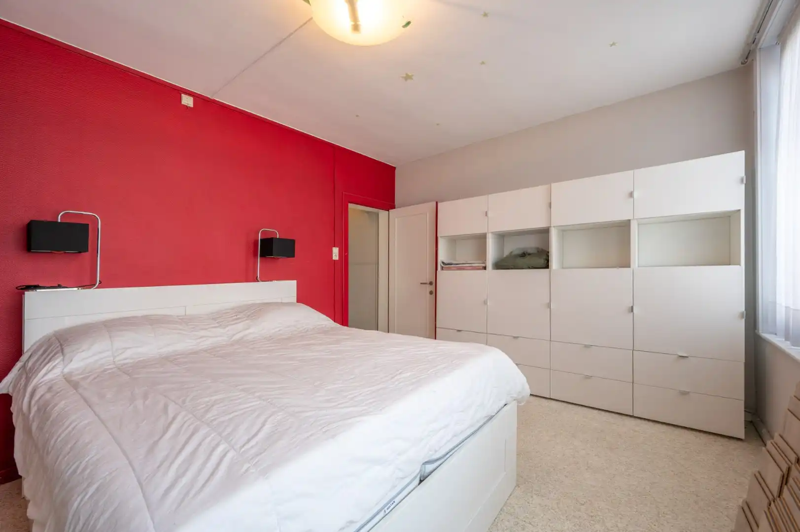 Renovatiekans met tal van mogelijkheden op gegeerde ligging in Sint-Andries! foto 9