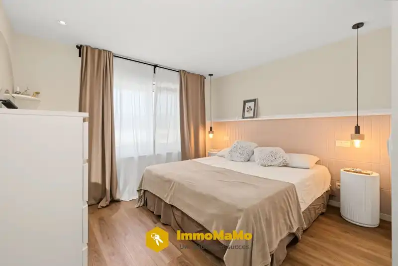 INSTAPKLARE GERENOVEERDE WONING  TE KOOP IN LOCHRISTI (WACHTEBEKE) foto 9
