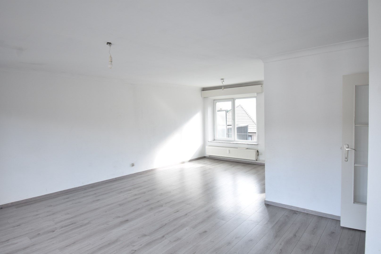 Degelijk appartement met 2 slaapkamers in centrum Hoeselt foto 5