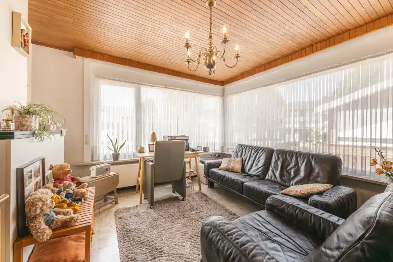 🏡 Ideale charmante energiezuinige starterswoning met 3 slaapkamers, tuin en garage rustig gelegen in het centrum van Wielsbeke foto 5