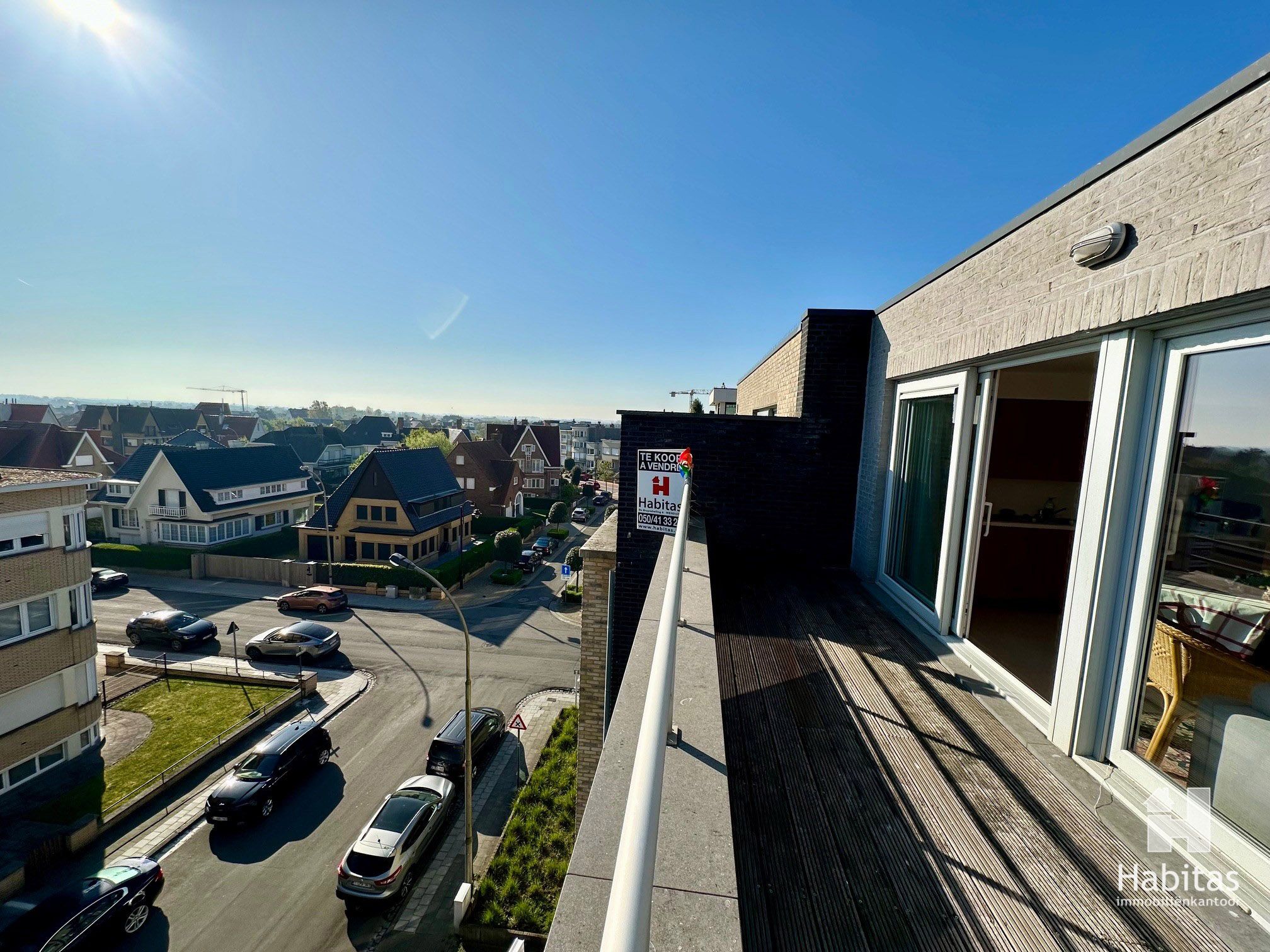 Gemeubeld penthouse met een absolute topligging foto 12