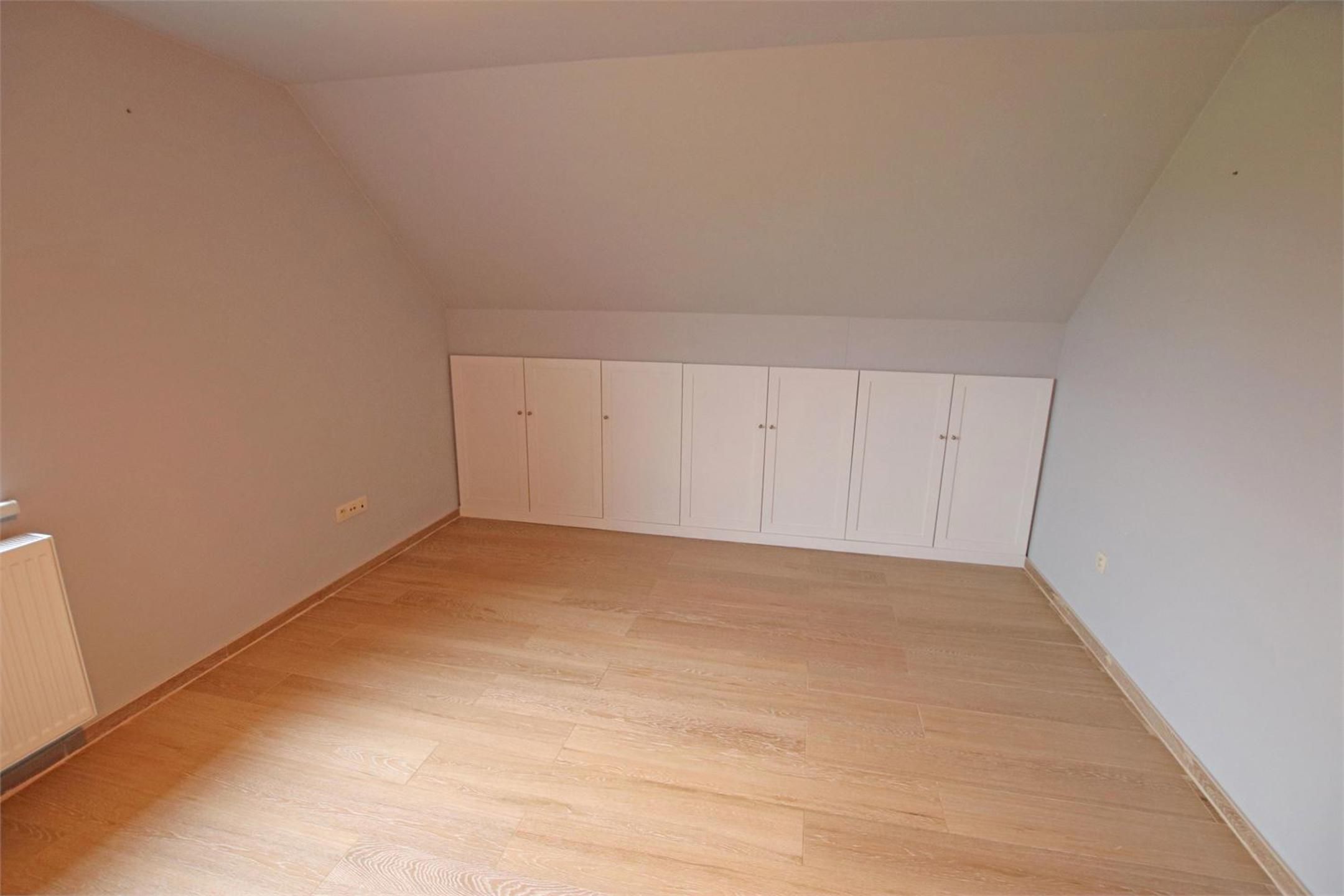 Te huur foto 11