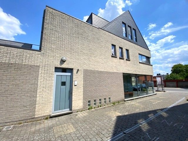 Moderne ruime studio met groot terras in centrum Geel foto 13
