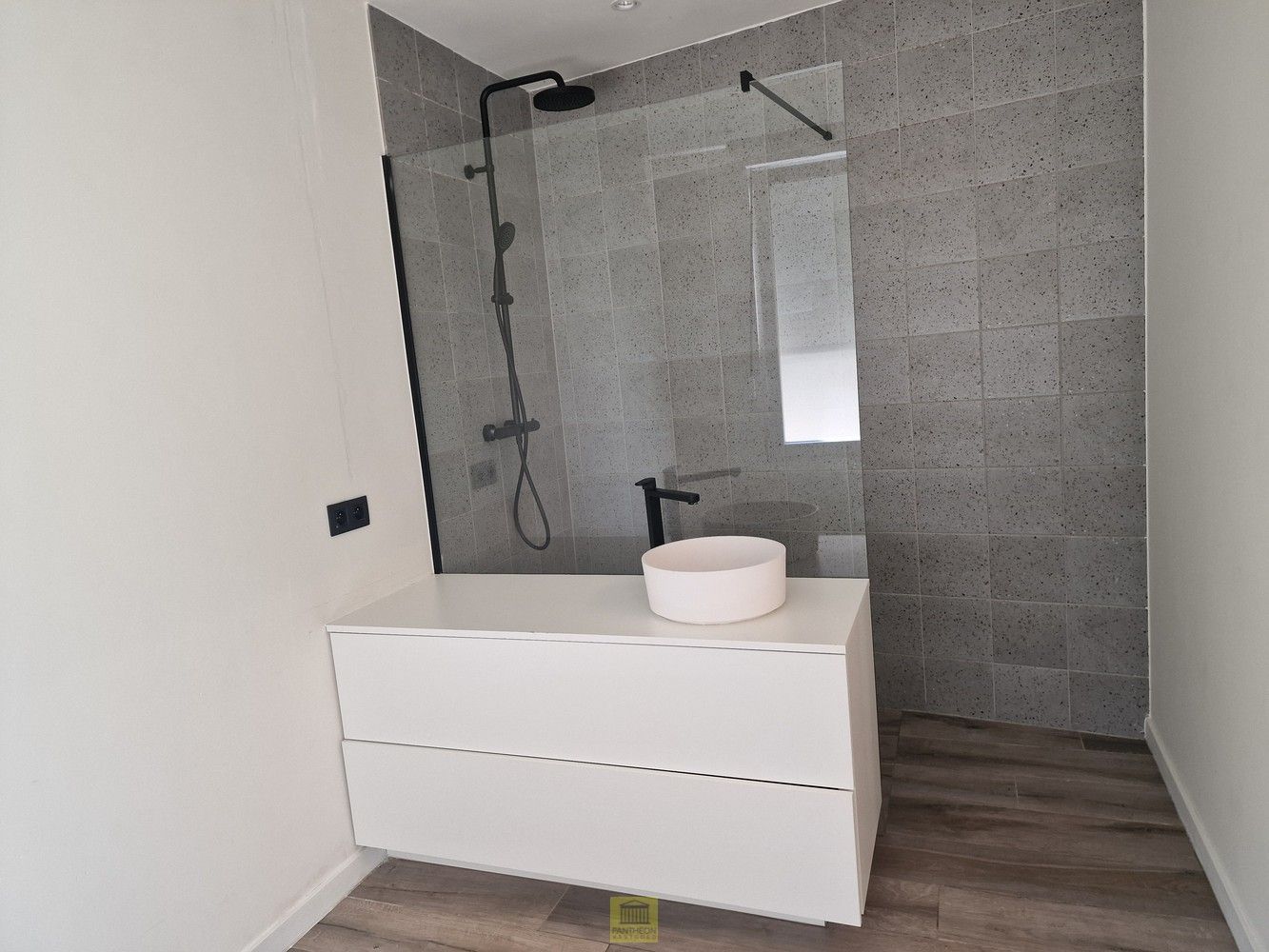 Leuke rijwoning in centrum Ninove foto 3