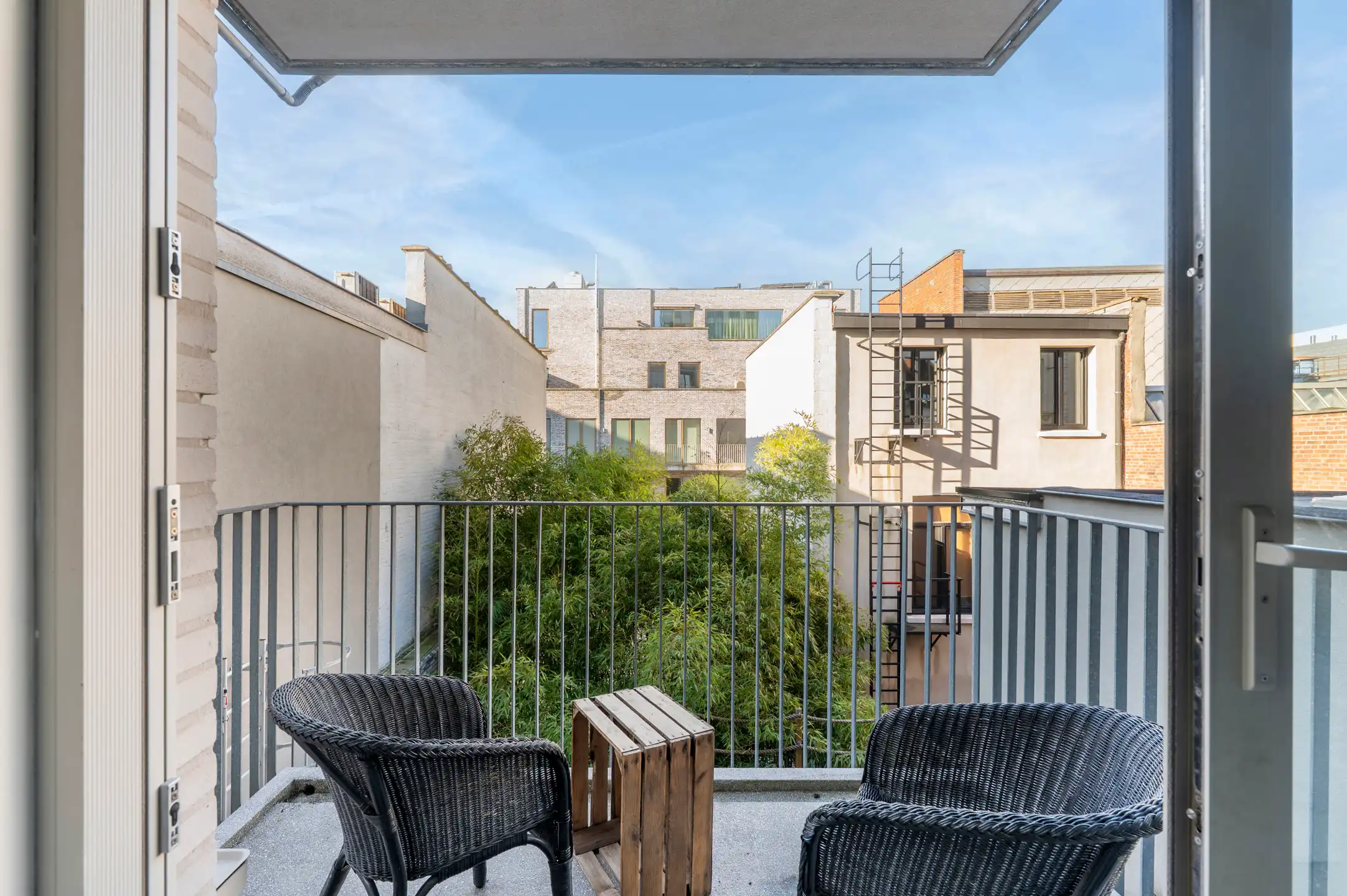 Antwerpen-eliandje. Appartement met zicht op water! foto 8