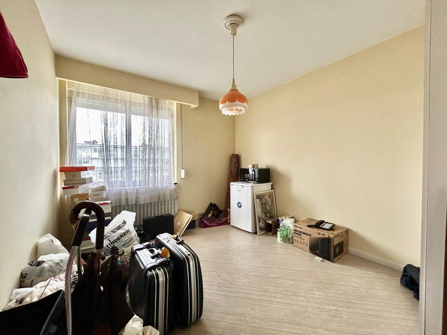 Mooi verzorgd en ruim 2slpk appartement met berging en autostaanplaats foto 12