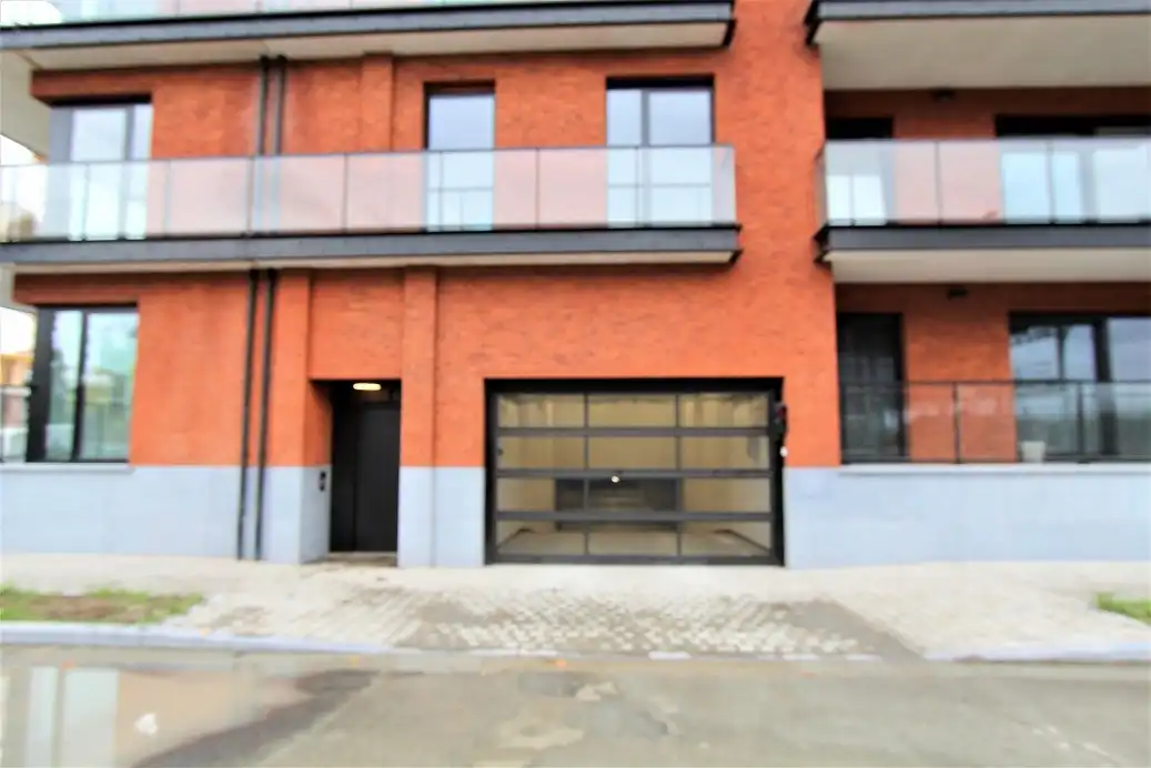 Ondergrondse staanplaats  foto 3