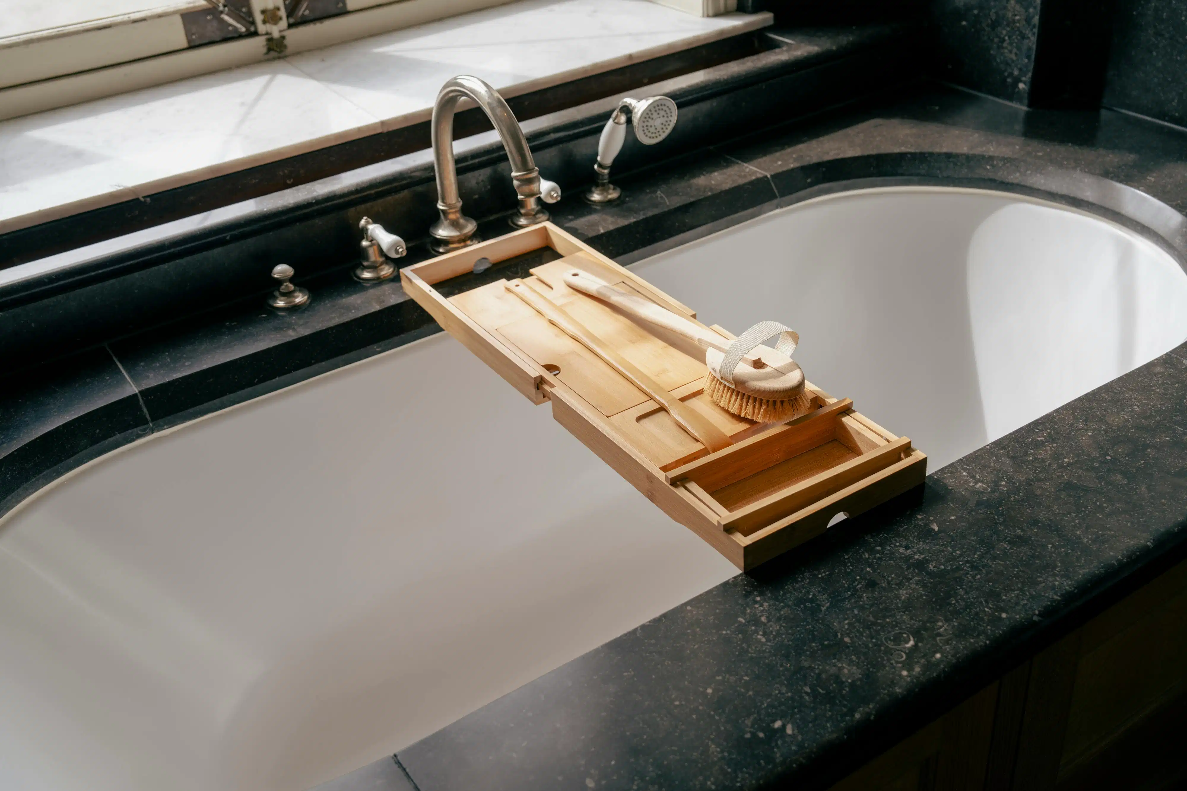 Uniek historisch kasteel op 9 hectare te koop in Geluveld foto 27