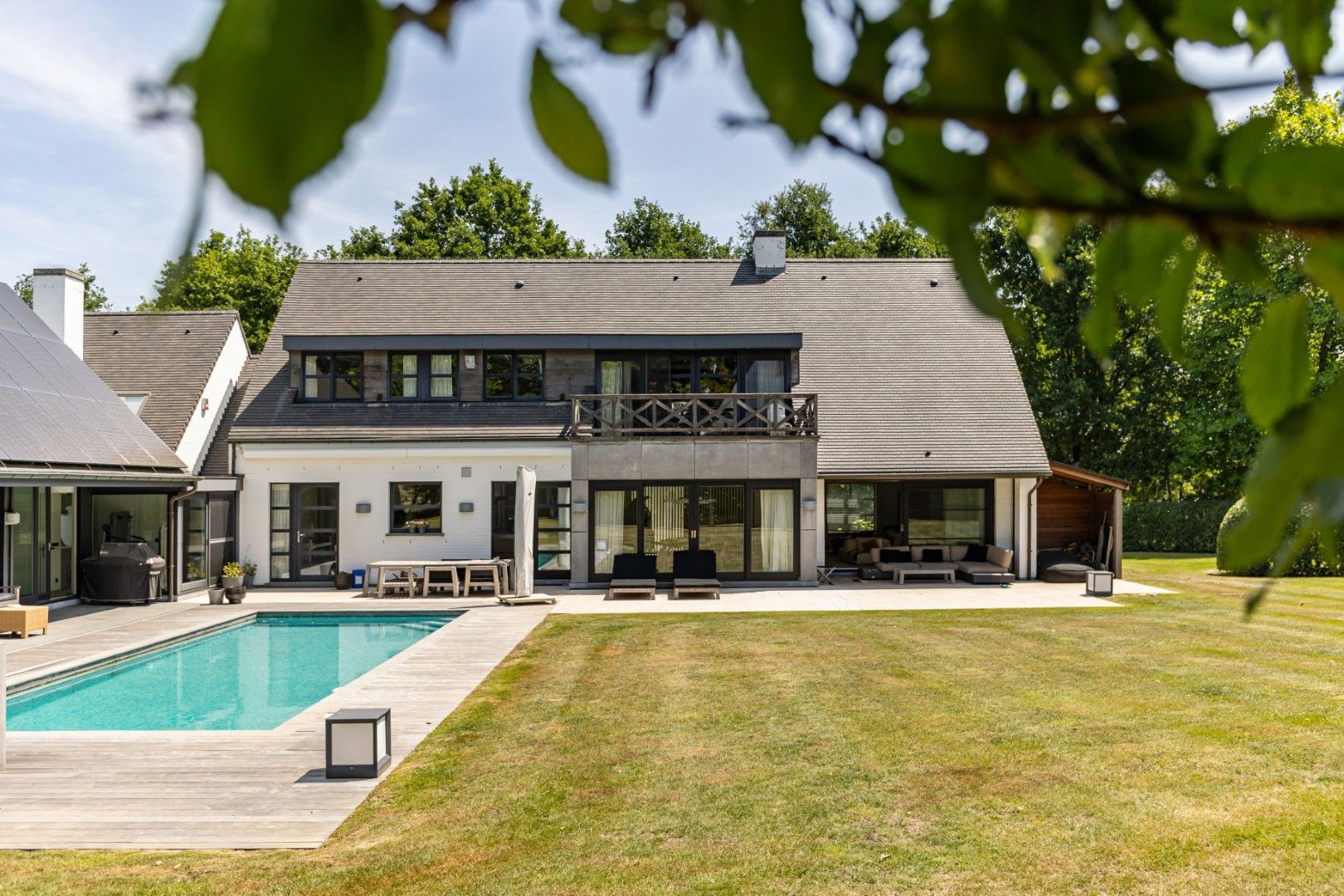 PRACHTIGE LUXEVILLA VERSCHOLEN IN HET PRIVÉDOMEIN ‘VLIERINGENPARK’ foto 3