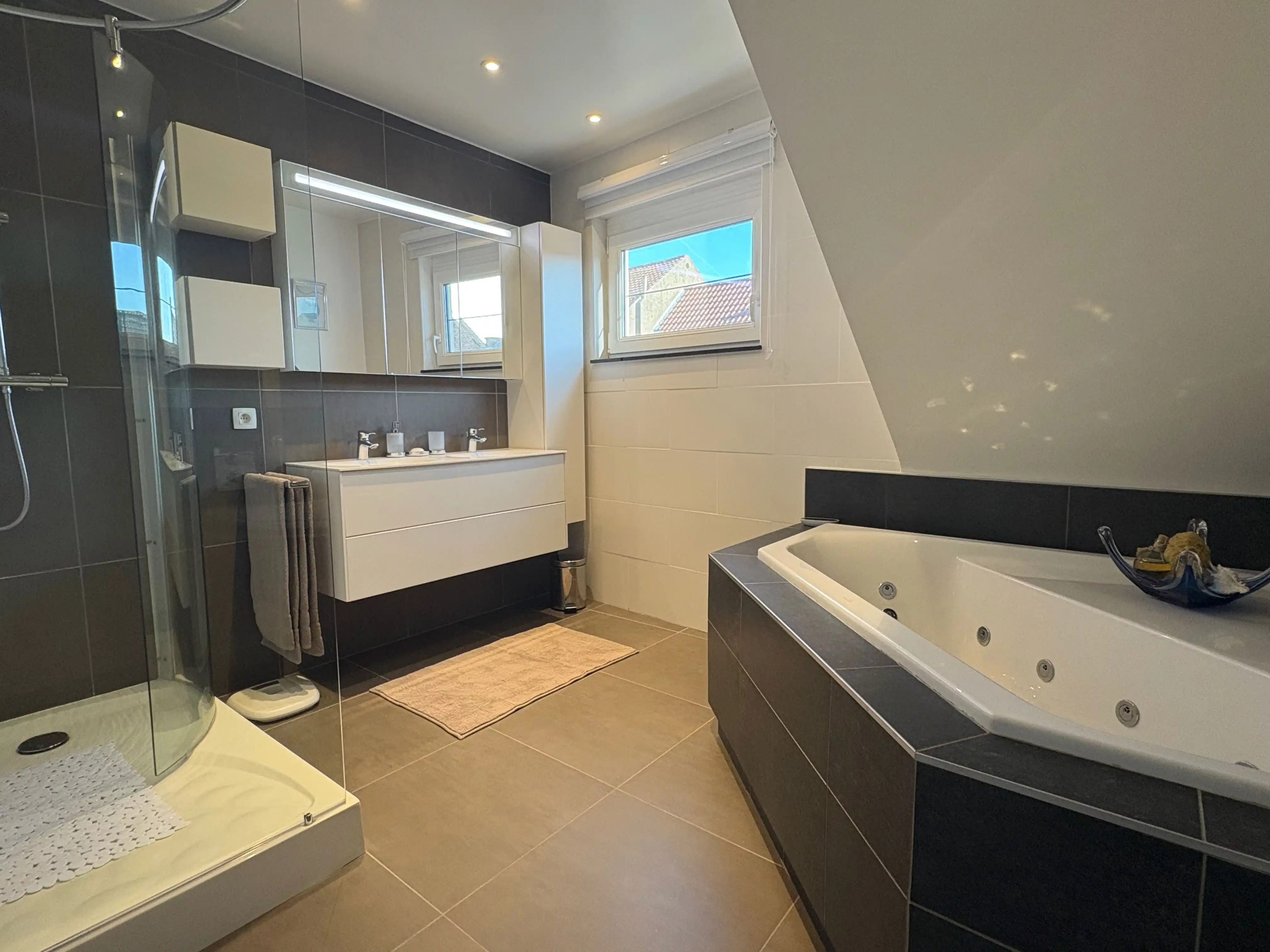 Duplex-appartement te Onkerzele! foto 5