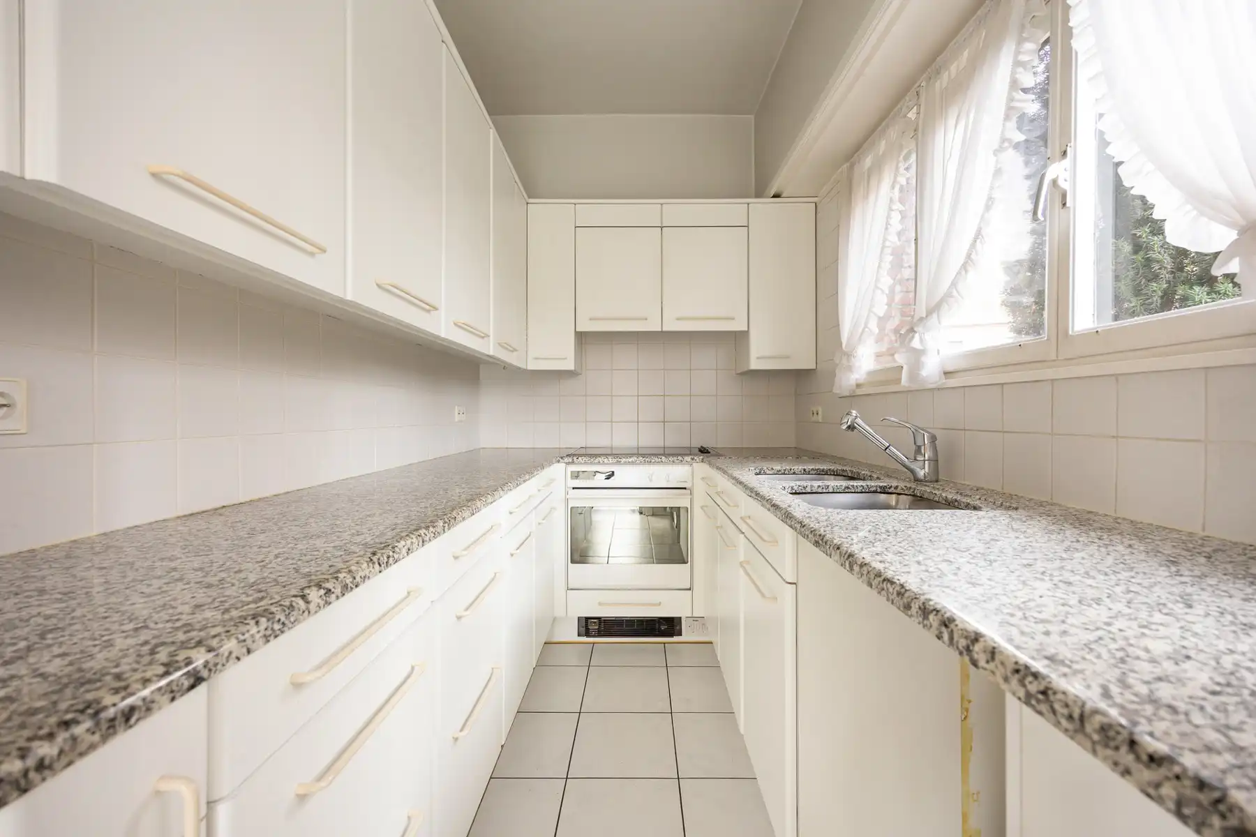 Half-open bebouwing met potentieel, nabij centrum van Schoten foto 5