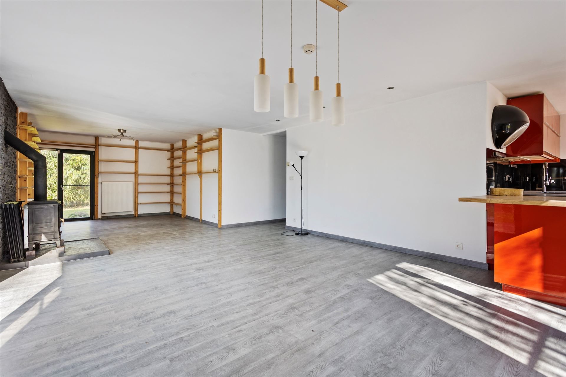 Charmante bungalow op een prachtig perceel in rustige wijk foto 7
