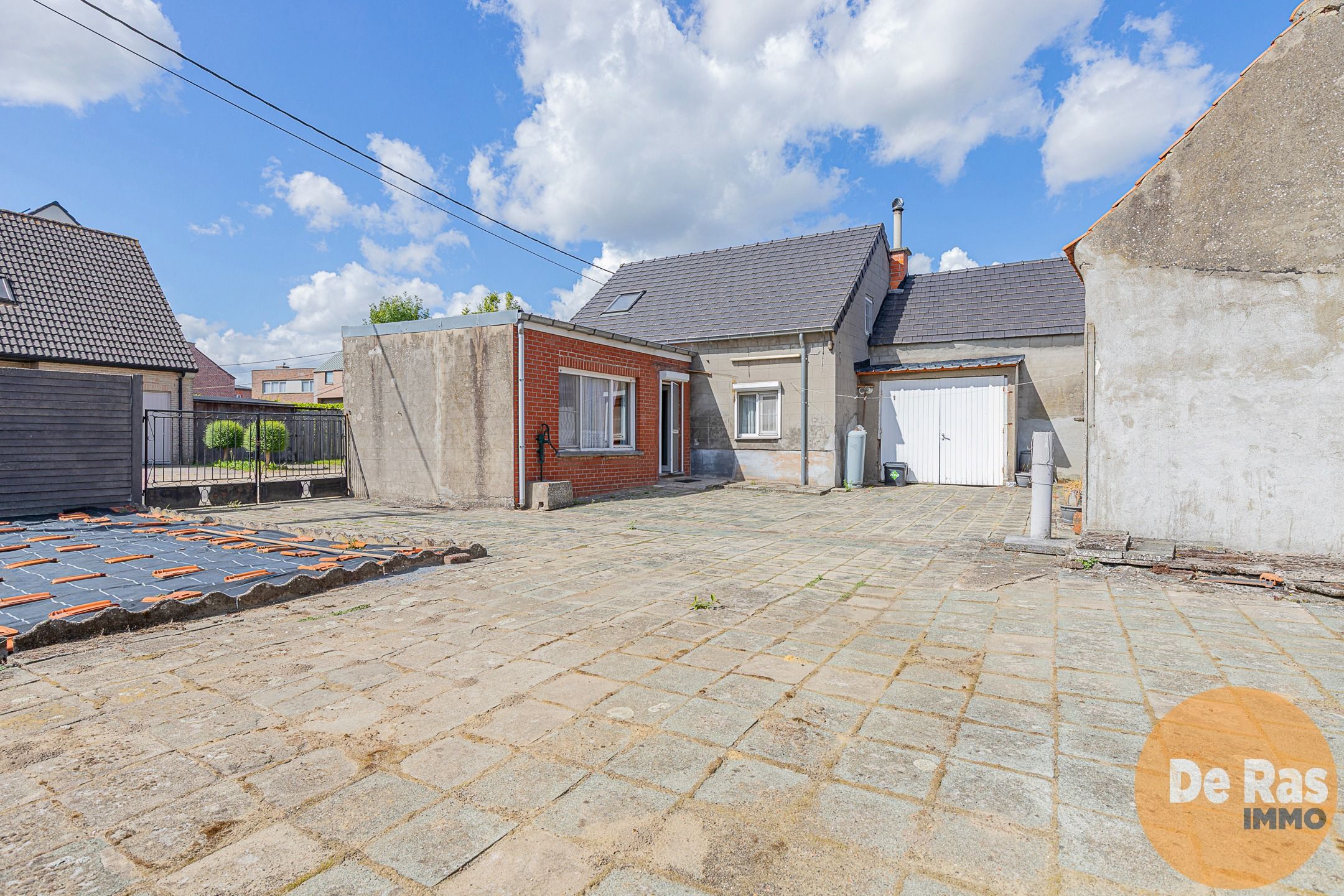 LEDE - Verzorgde, te renoveren woning op een goeie ligging foto 14