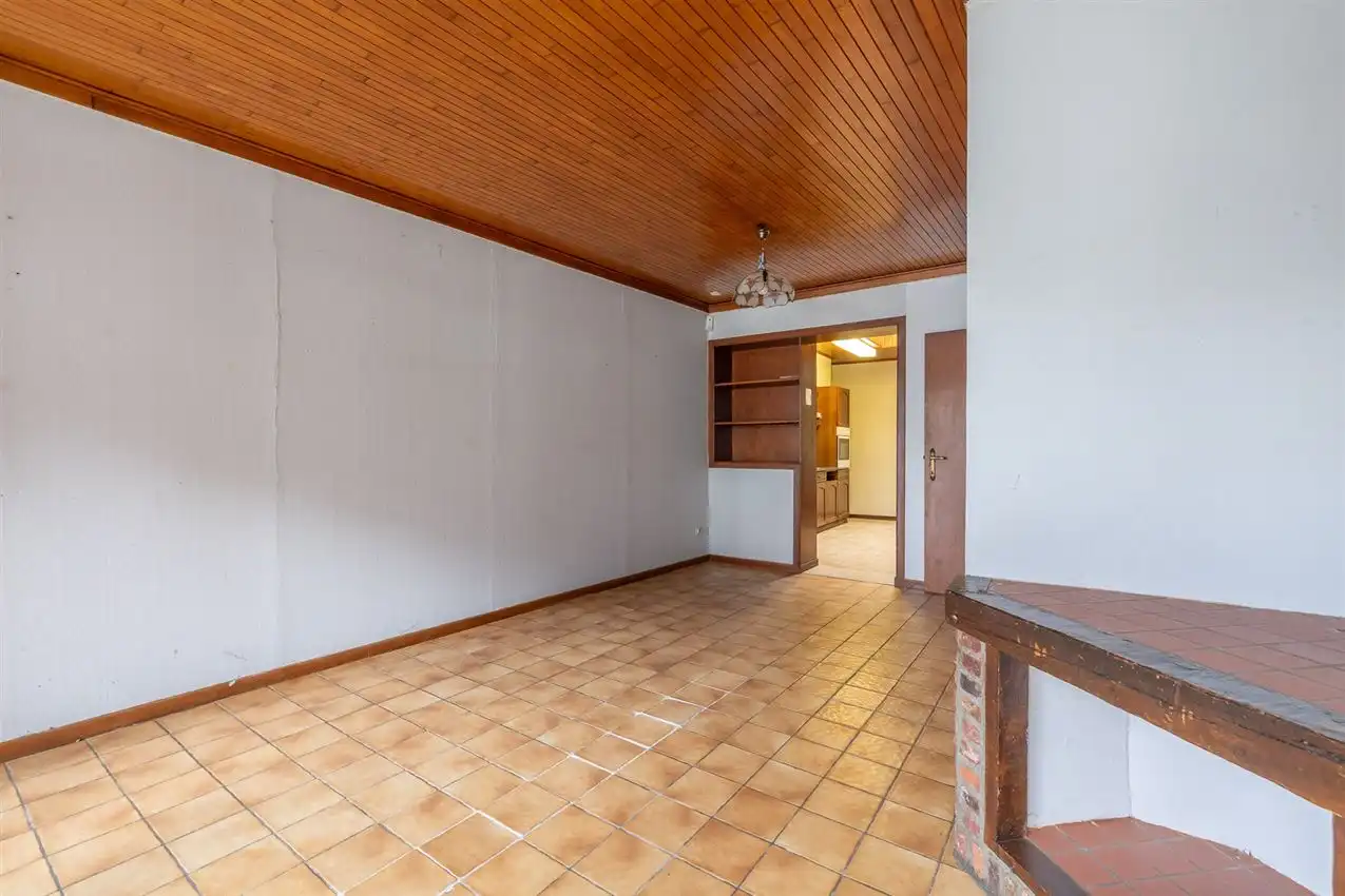 Op te frissen rijwoning in het centrum foto 5