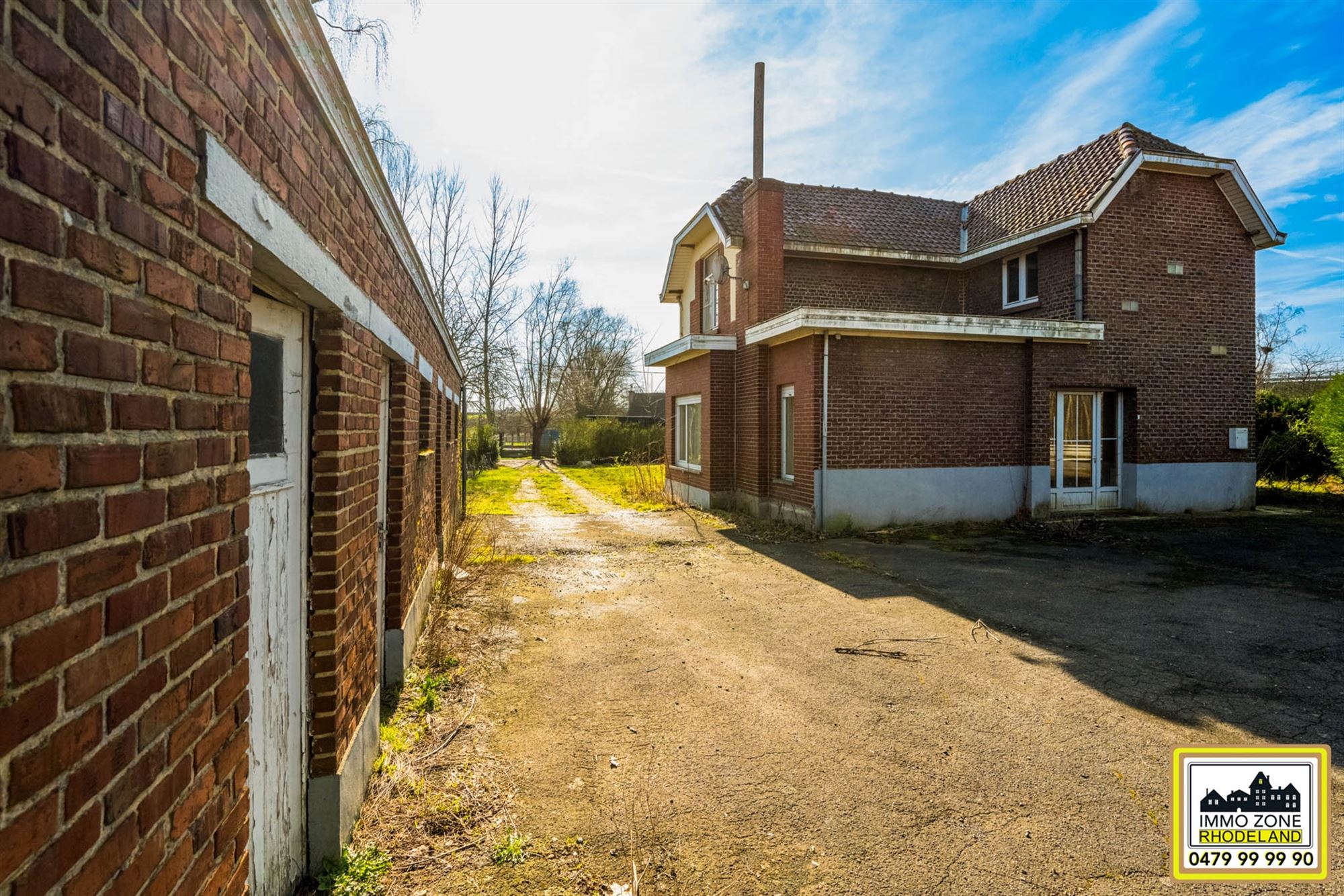 Te renoveren ruime statige woning op groot perceel foto 15