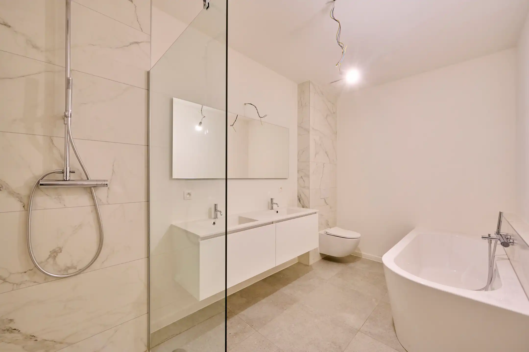 LUXE SKYHOUSE MET 3 SLAAPKAMERS foto 16