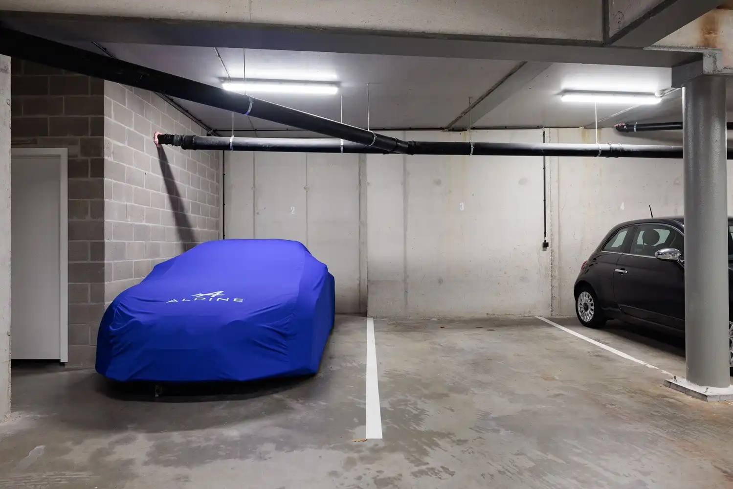 Recent en lichtrijk 2-slaapkamerappartement met garage foto 24