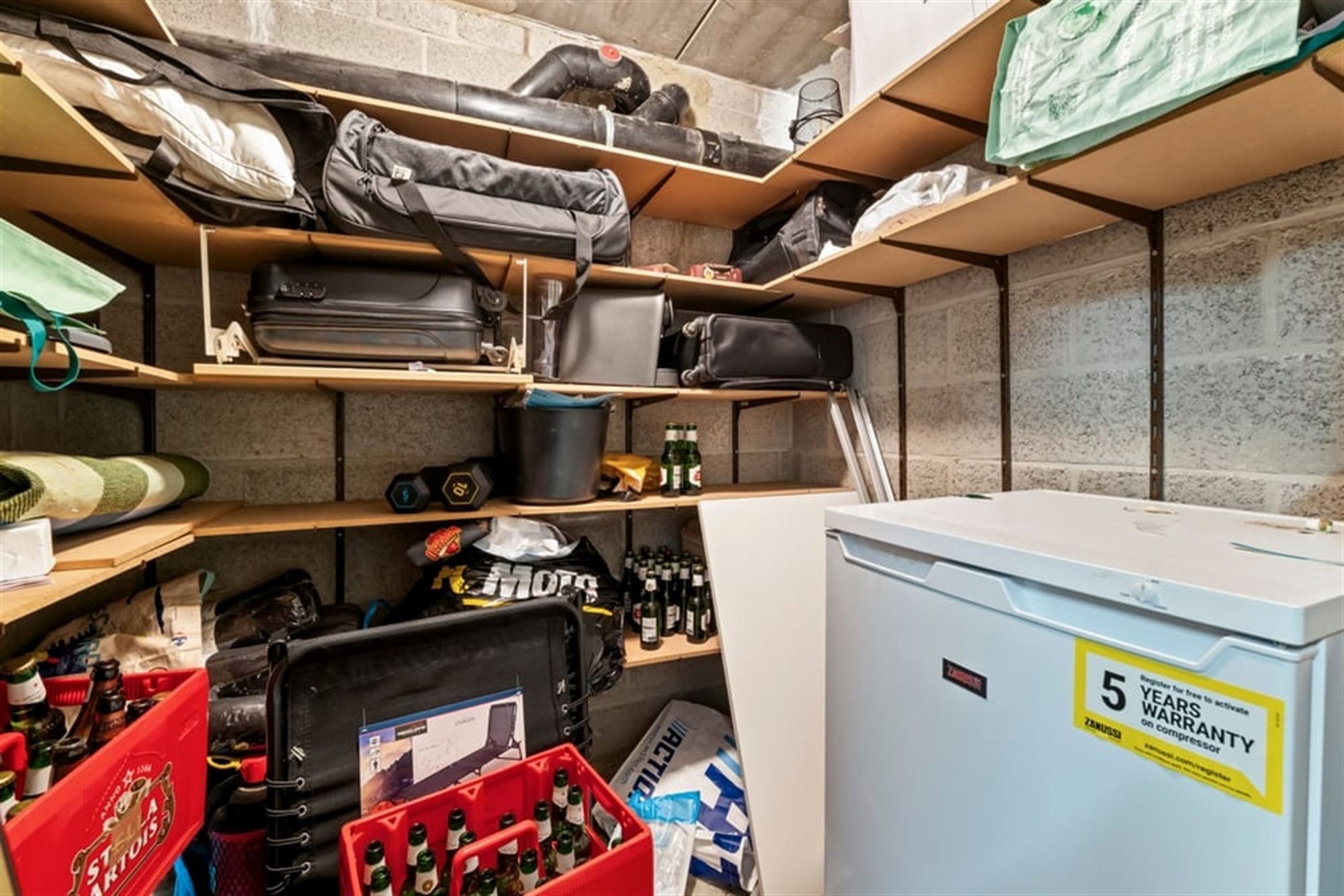 GEZELLIG 2 SLK APPARTEMENT MET STAANPLAATS IN HET CENTRUM VAN SINT-TRUIDEN  foto 24
