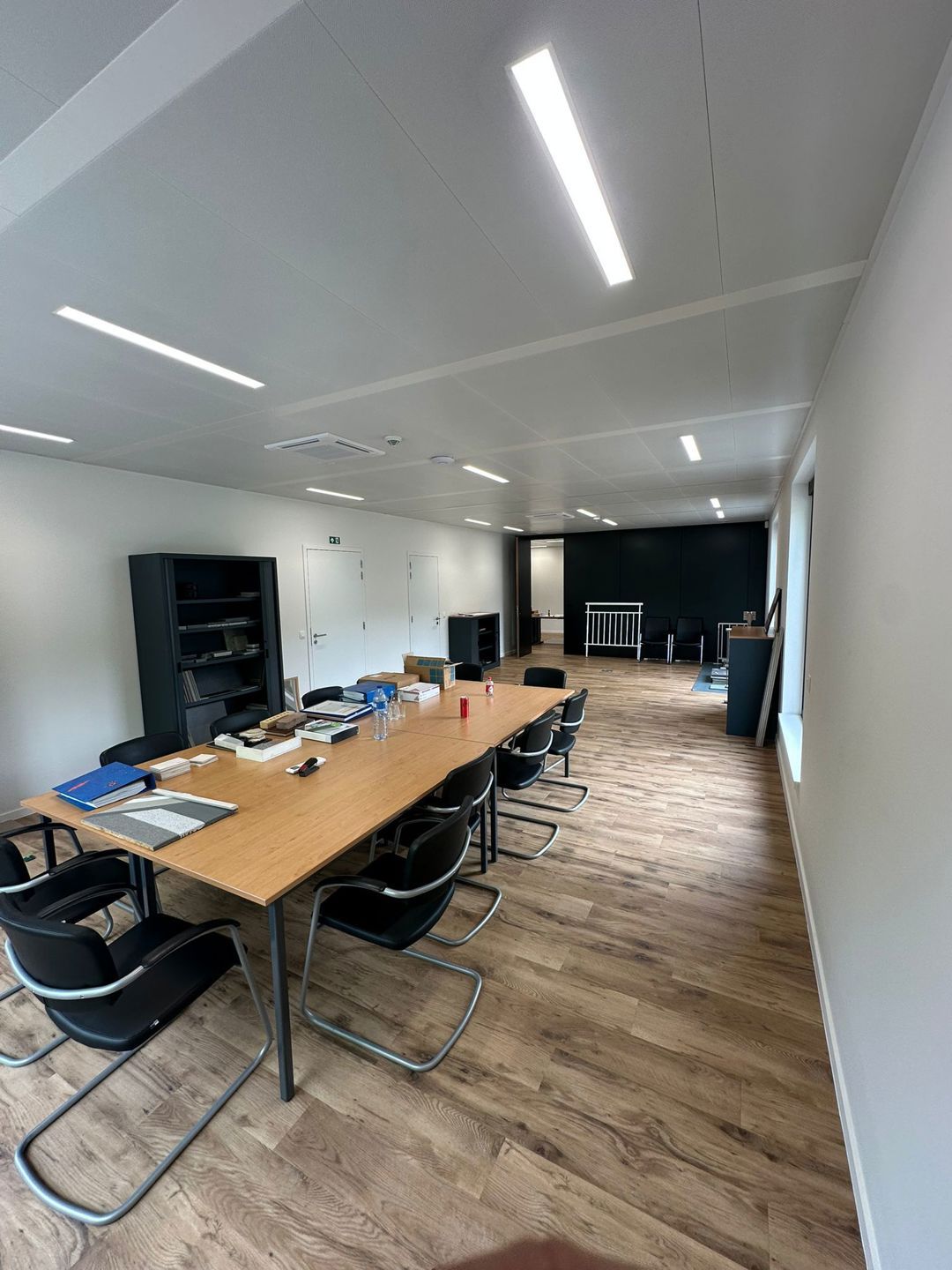 Moderne bedrijfsruimte met kantoren, magazijn en buitenopslag - Boombekelaan 9 Hoboken foto 8