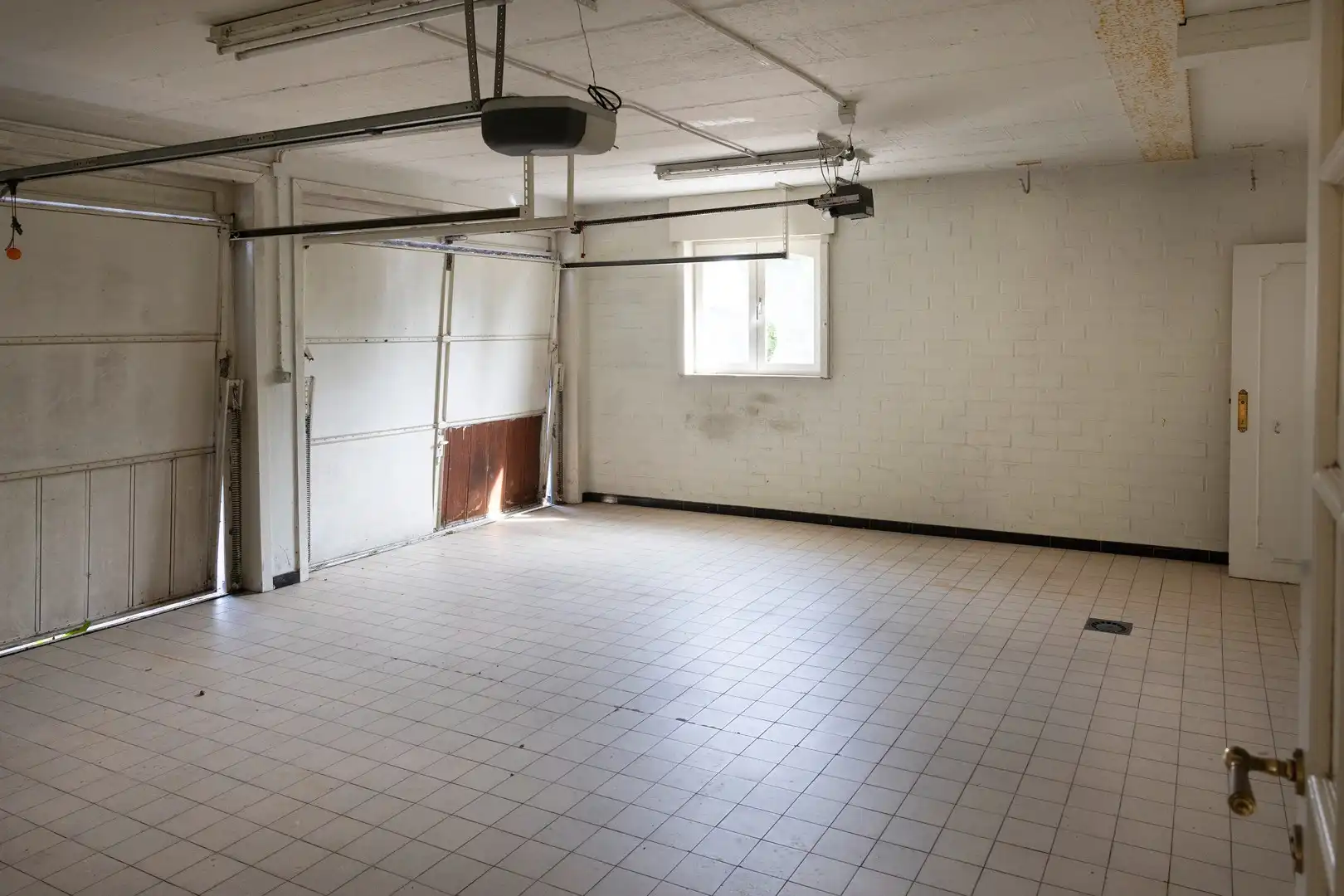 Te renoveren villa op perceel van 2.433 m². foto 13