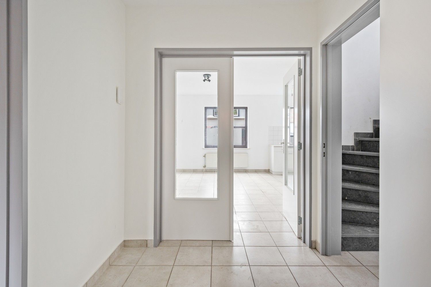 Appartement met 2 slaapkamers en terras in Wommelgem! foto 2