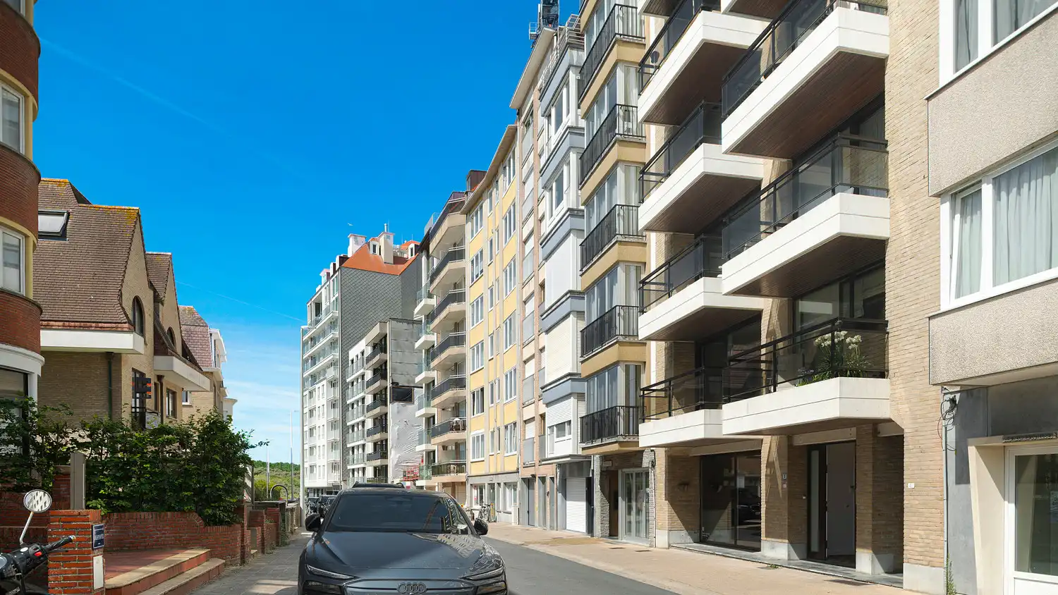 3 slaapkamer appartement met open zichten vlakbij het strand van Duinbergen foto {{pictureIndex}}