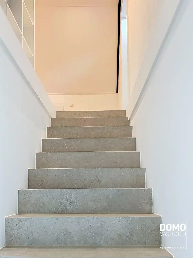 INSTAPKLARE BEN-WONING MET GEOTHERMISCHE WARMTEPOMP, PASSIEVE KOELING EN DOMOTICA foto 17