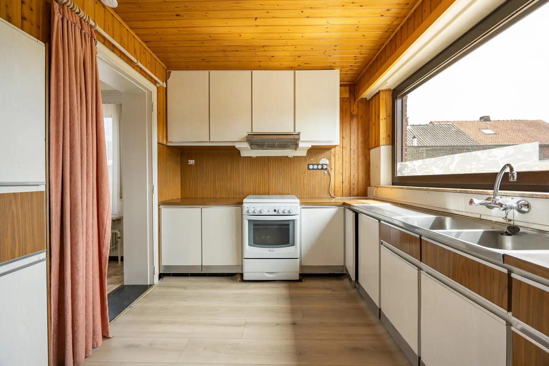 Ruime gezinswoning in het centrum van Merksplas op een perceel van 786m². foto 6
