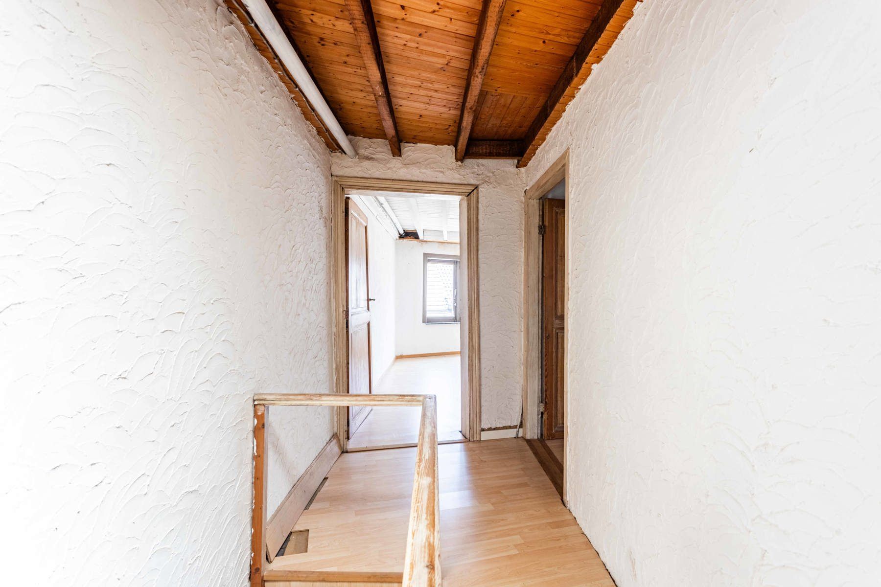 Te koop: te renoveren woning met private parkeerplaats! foto 20