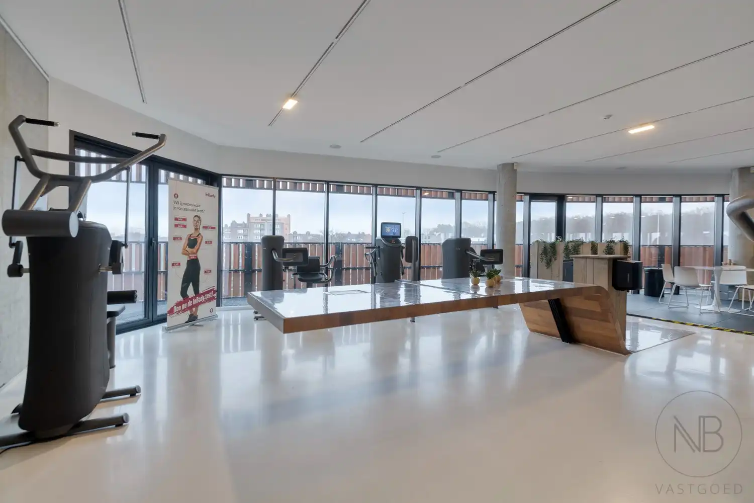 Instapklaar bedrijfsruimte van ca. 420 m² in het Botta-gebouw foto 16