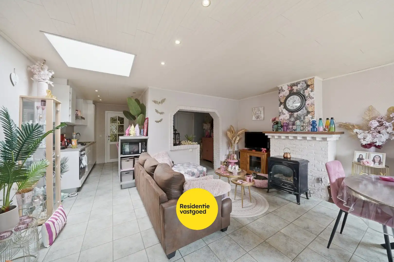 Verzorgde woning met garage op centrale ligging te Roeselare foto 4