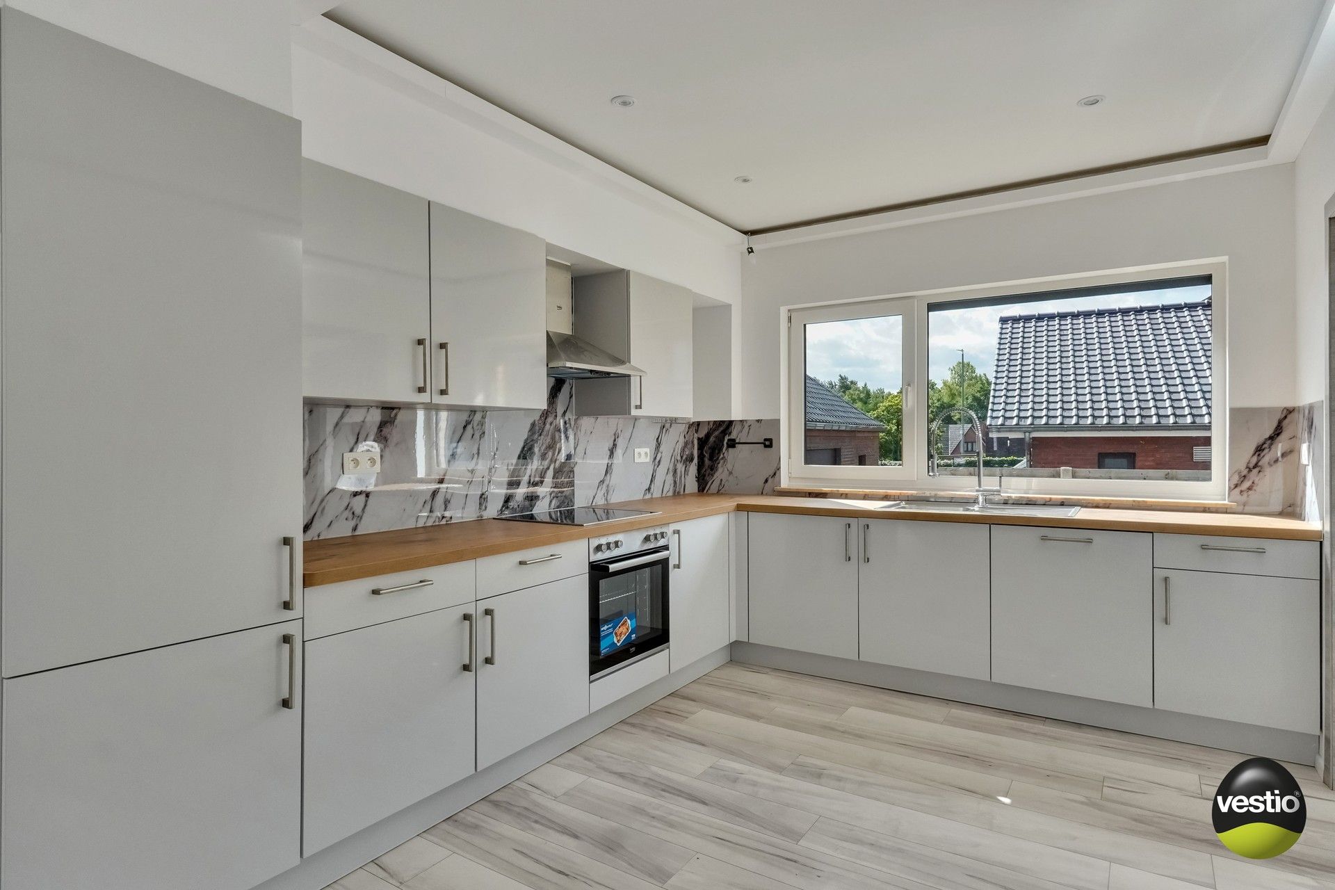 GERENOVEERDE WONING MET 5 SLAAPKAMERS foto 6