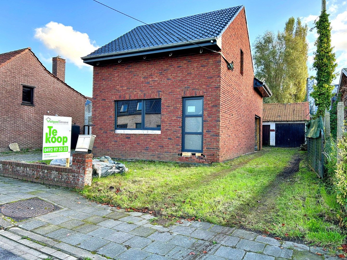 Nieuwbouwwoning met 4 slaapkamers te Eernegem foto {{pictureIndex}}