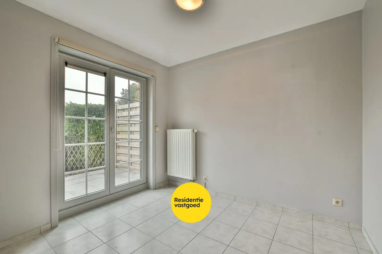 Modern gelijkvloers appartement met 2 slaapkamers– op slechts 500m van strand en zee! foto 14