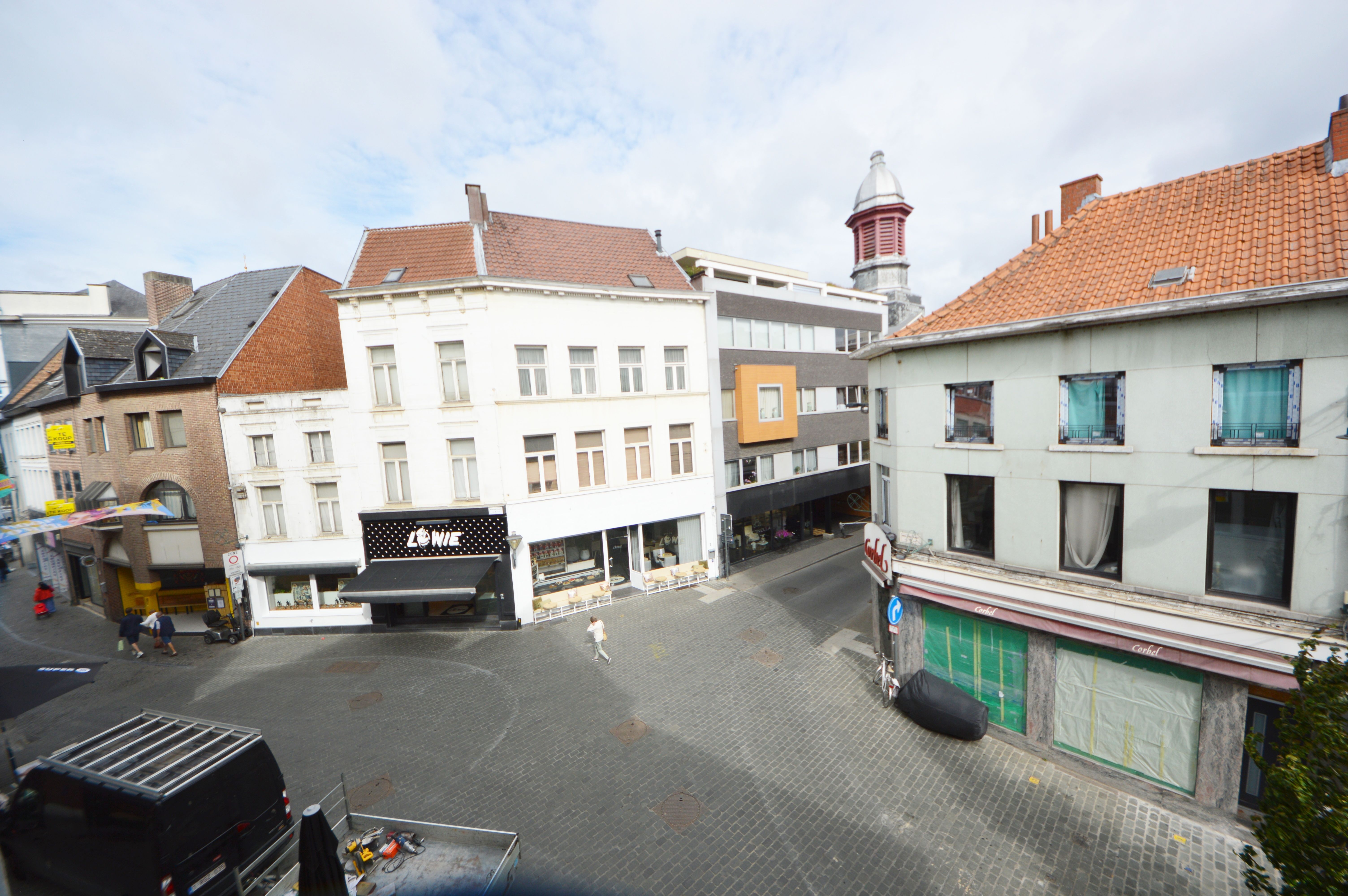 VERNIEUWBOUW MET TERRAS 2E VERDIEP foto 11