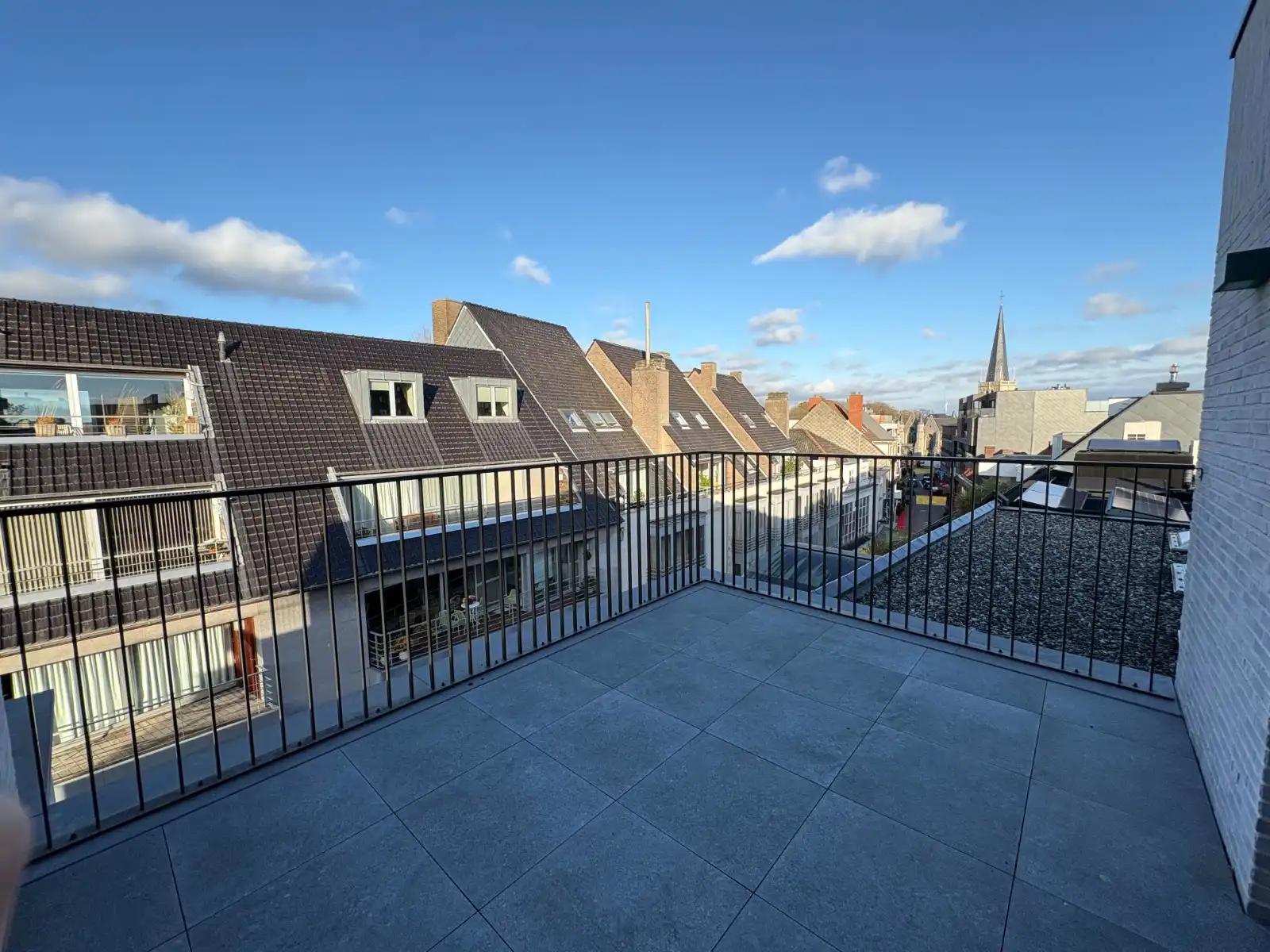 EXCLUSIEF EN LUXUEUS WONEN OP EEN BOOGSCHEUT VAN DE MARKT IN WAREGEM foto 17