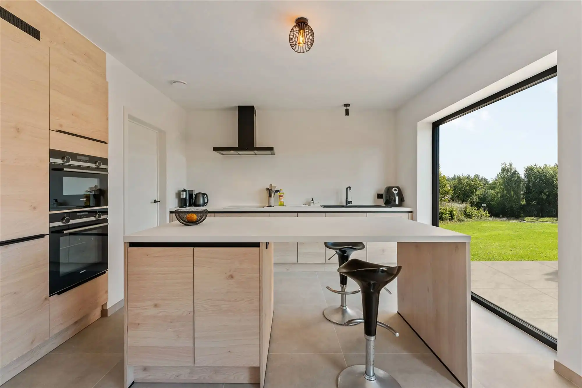 NIEUWBOUWWONING OP UNIEK PERCEEL MET MAAR LIEFST 34M STRAATBREEDTE! foto 8