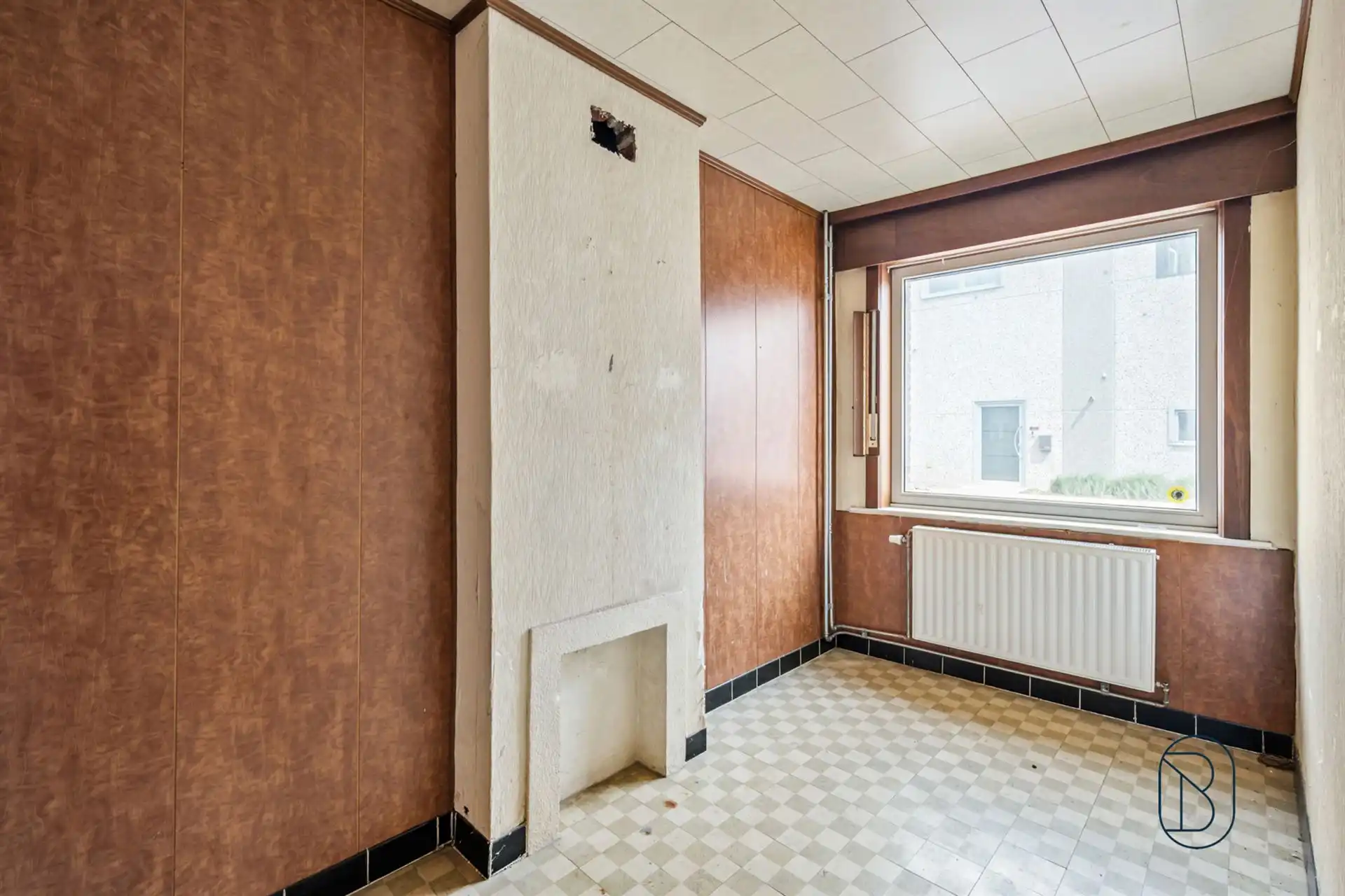 Te renoveren woning met 2 slk! foto 8