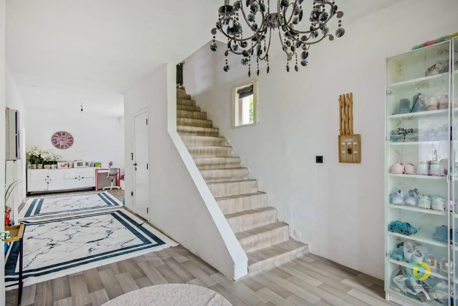 Renovatiewoning met vergund uitbreidingsproject op perceel van 1.147 m² foto 2