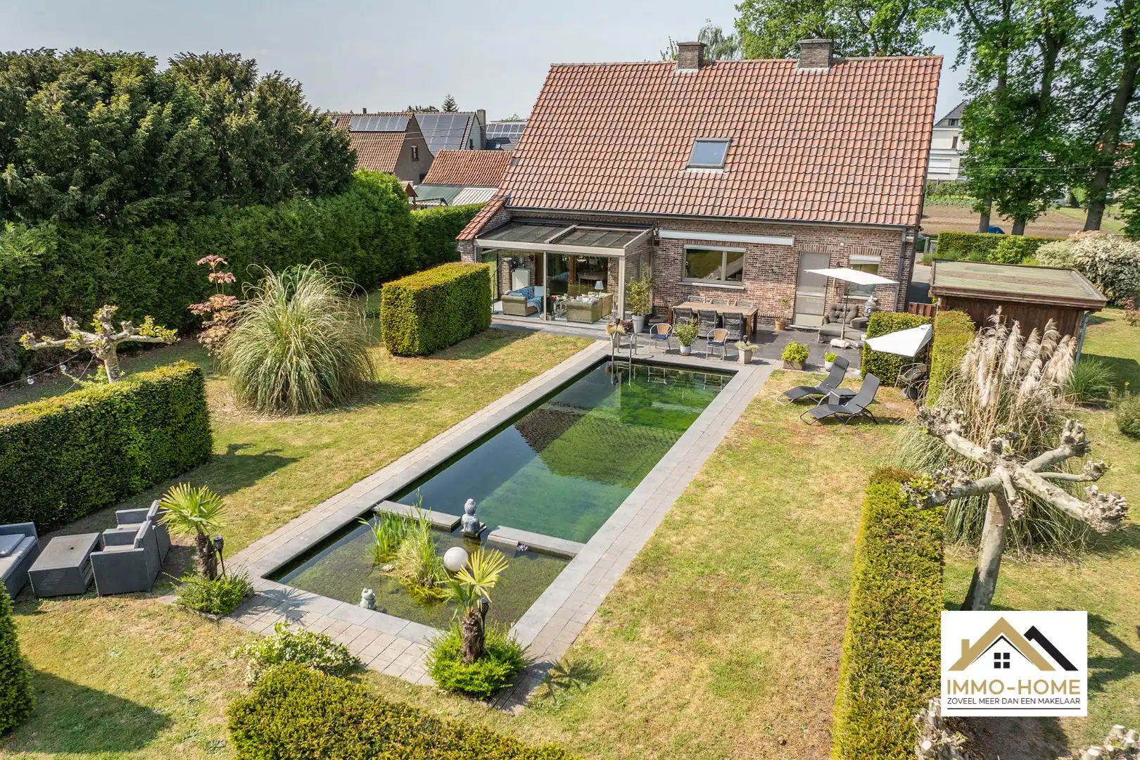 Prachtige open bebouwing met zwemvijver in landelijke omgeving!  foto 2