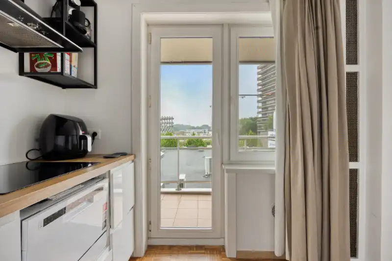 Instapklare gerenoveerde studio op toplocatie foto 4