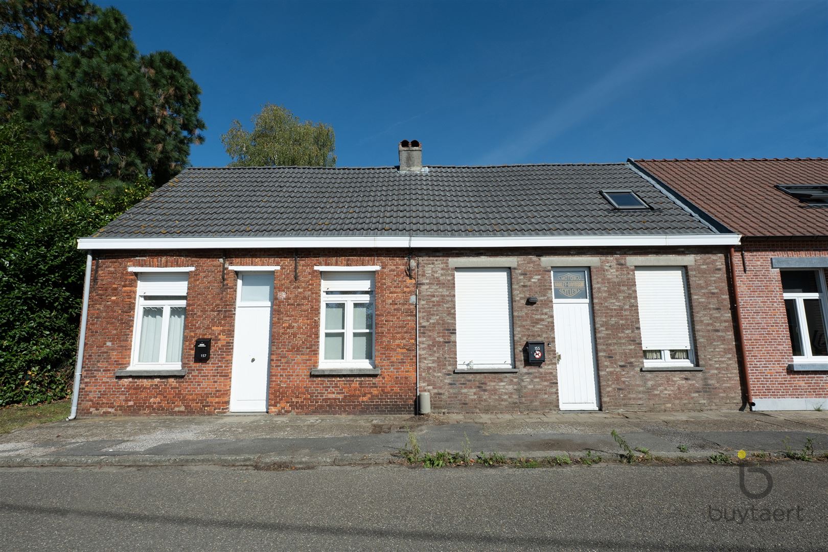 CHARME, RUST ÉN GROEN: TE RENOVEREN GEZINSWONING BESTAANDE UIT 2 DORPSHUISJES MET TUIN AAN DE VAART foto 2