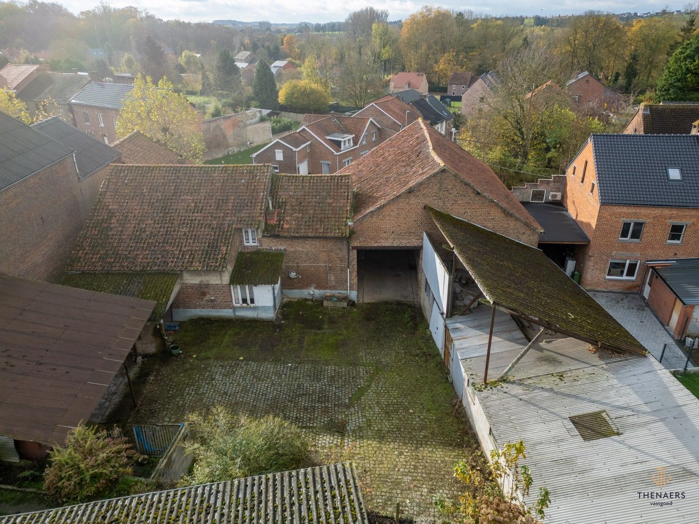 Unieke hoeve met tal van mogelijkheden in het landelijke Veulen (Heers). foto 3