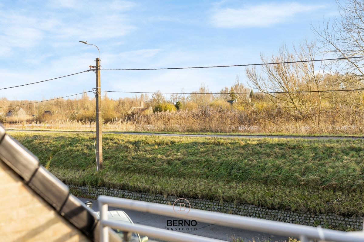 Prachtig gelegen bel-etagewoning foto 6