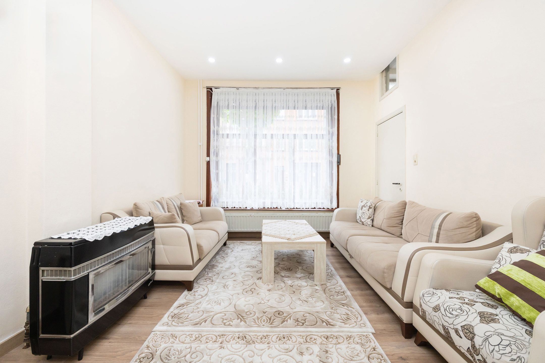 Huis met 4 slaapkamers + bureau foto 6