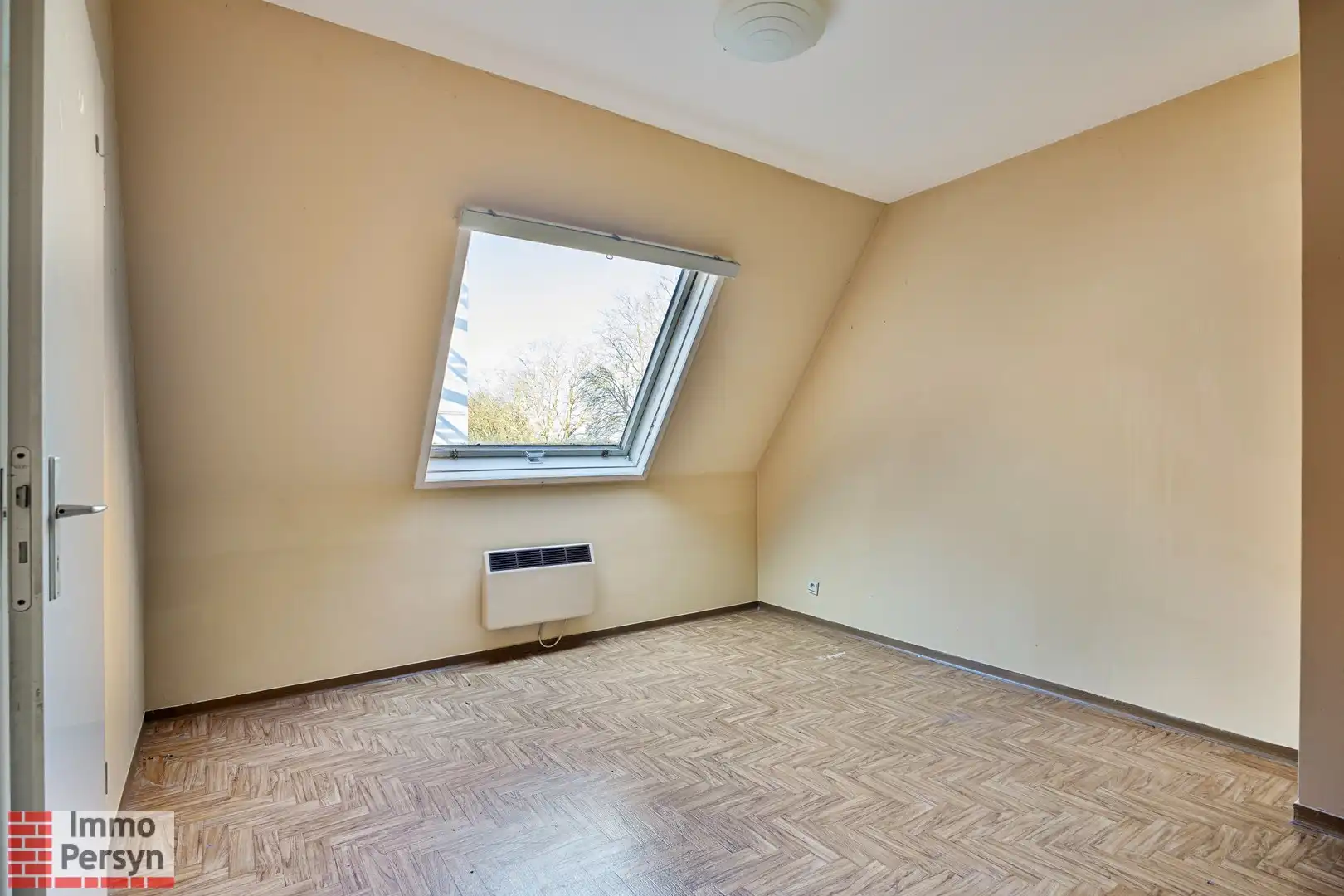 Unieke Renovatorkans: Centrale Ruimte in Aarschot met diverse mogelijkheden foto 5