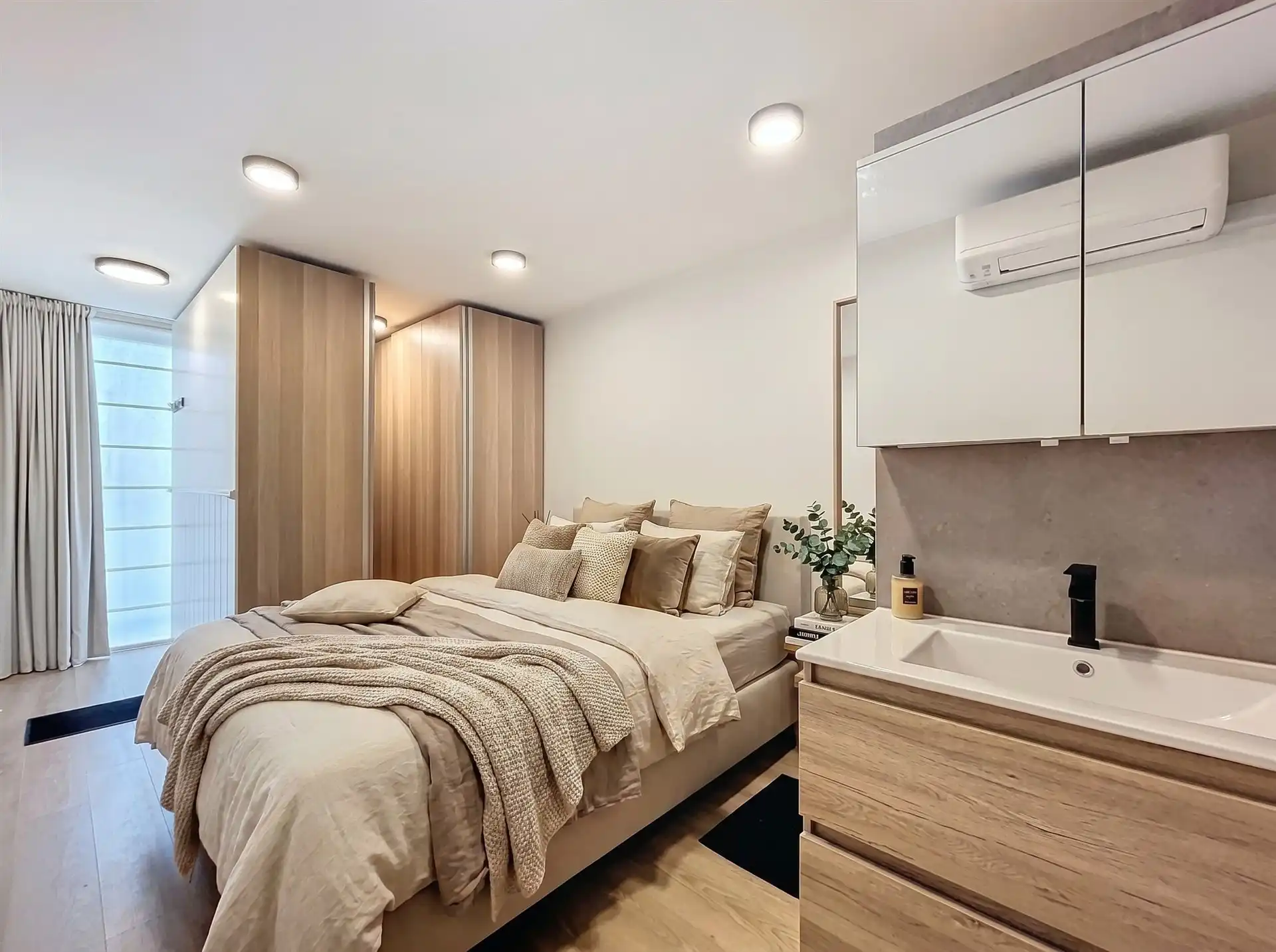 Ruime woning met bijbouw en weide op perceel van 6790 m²  foto 15